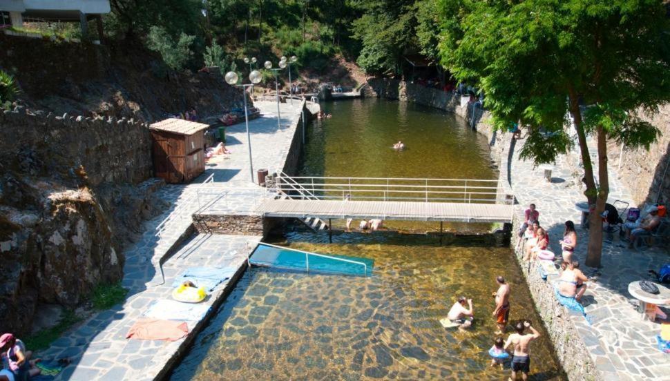 Chez Louise: Onde A Serra Beija O Ceu Lousã Eksteriør bilde